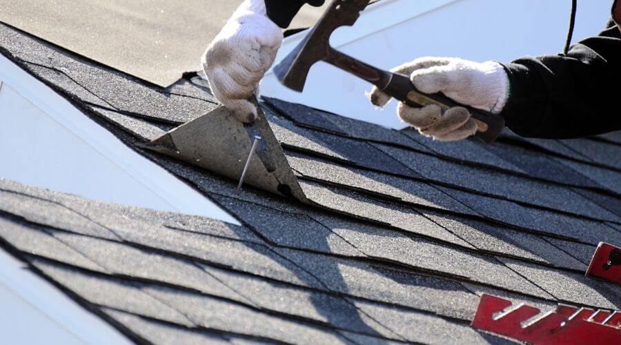 Expert Emergency Roof Repairs services in Hooks, TX